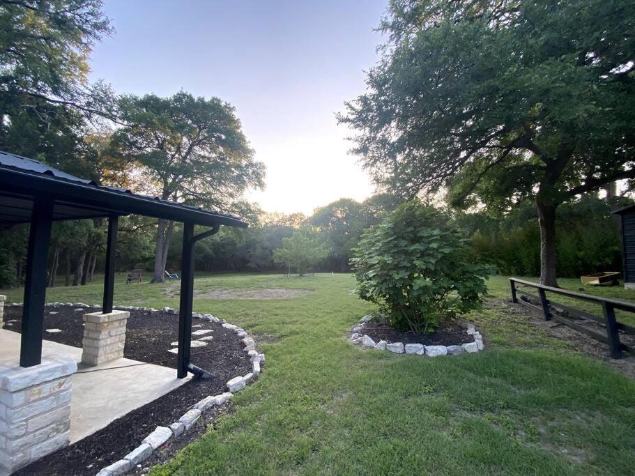 Relaxing Alpaca Ranch Mins From Downtown Wimberleyヴィラ エクステリア 写真
